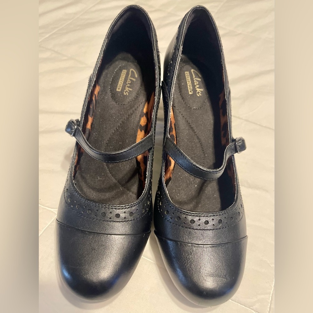 Clarks Mary Jane style pumps
